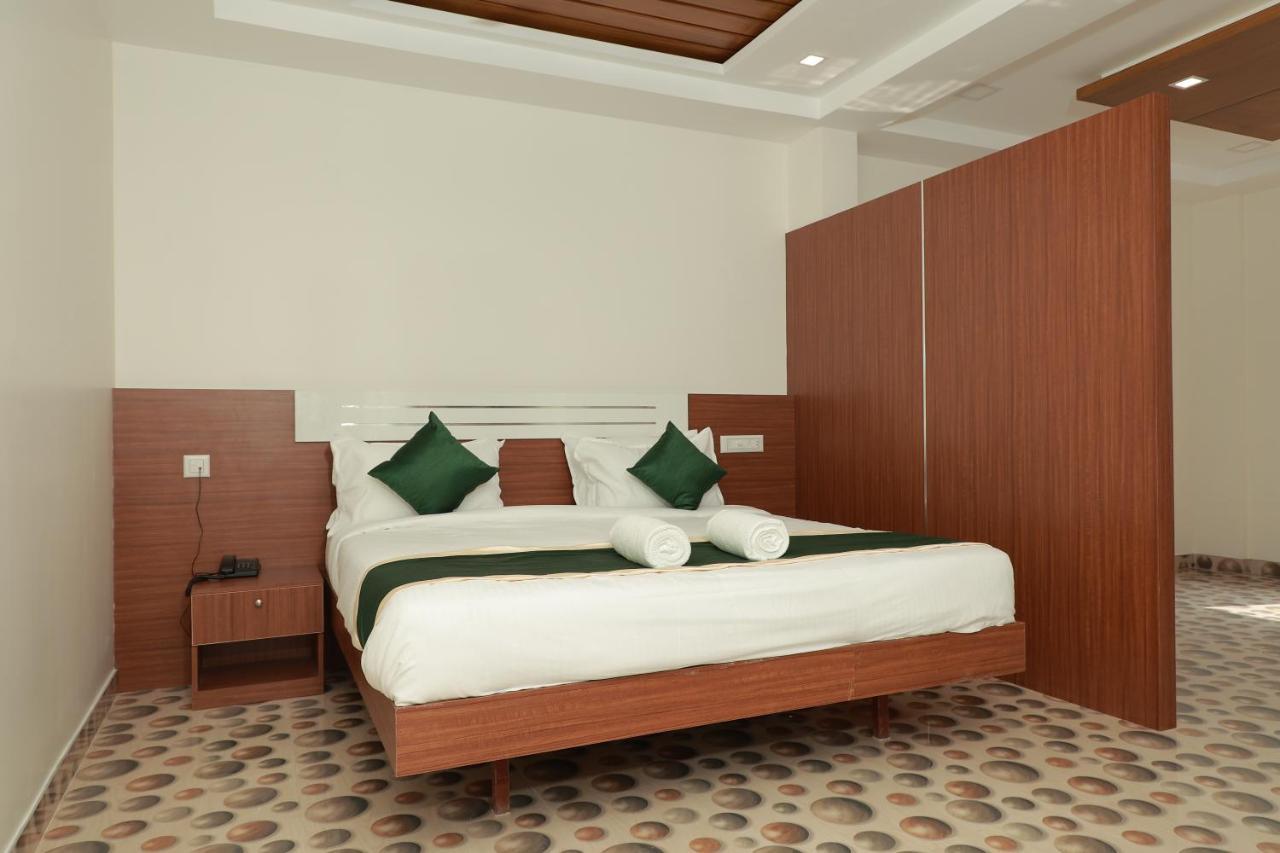 Delano Residency Hotel Kaliyal Buitenkant foto