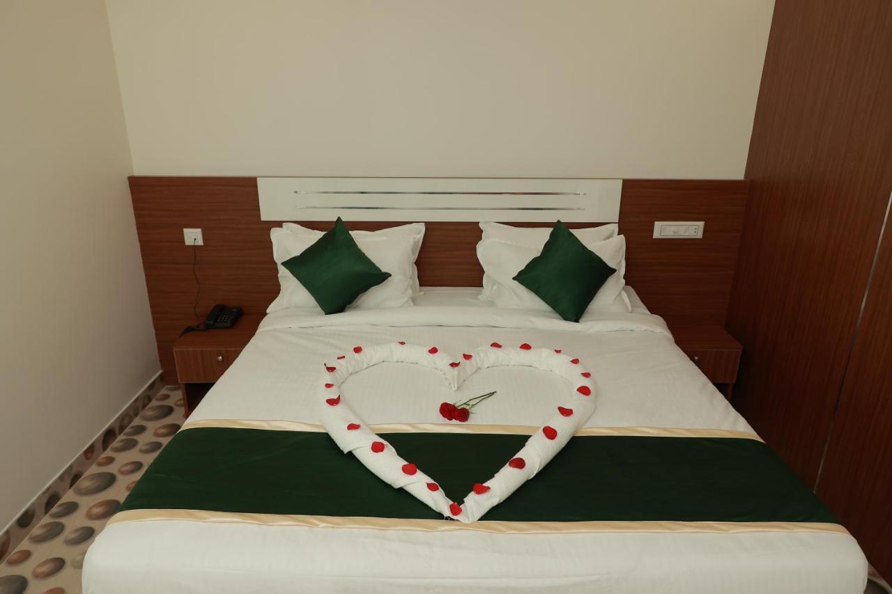 Delano Residency Hotel Kaliyal Buitenkant foto