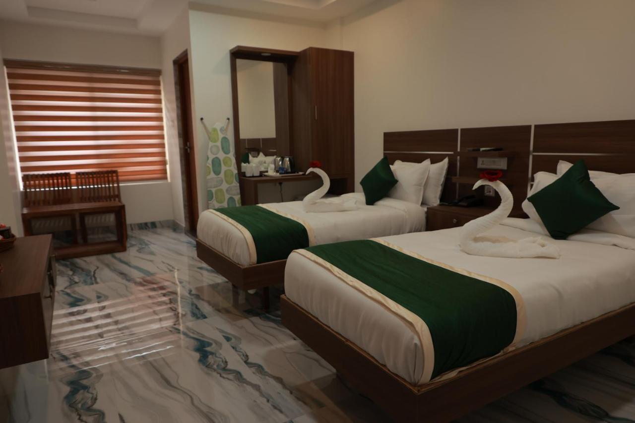 Delano Residency Hotel Kaliyal Buitenkant foto
