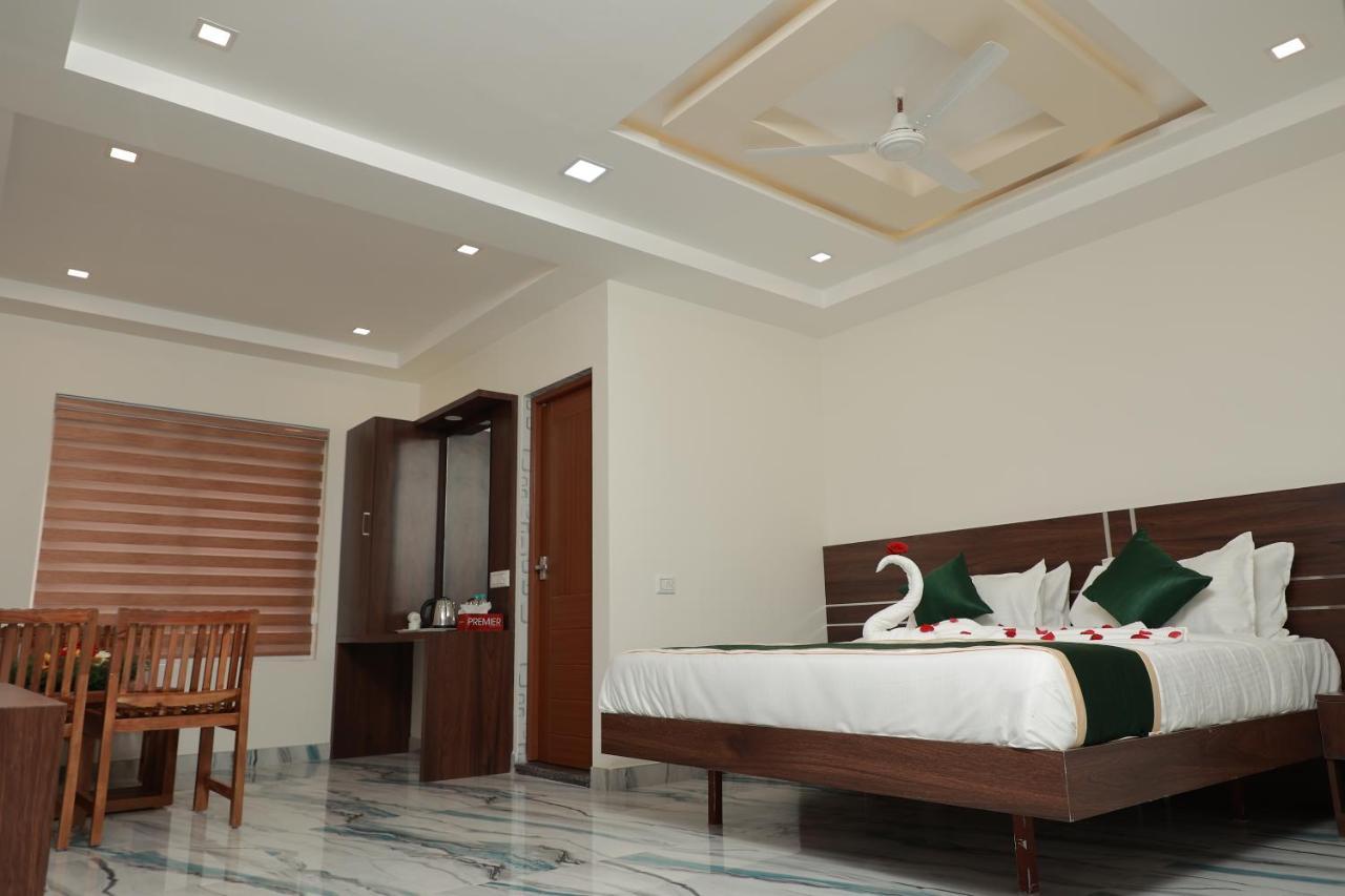 Delano Residency Hotel Kaliyal Buitenkant foto