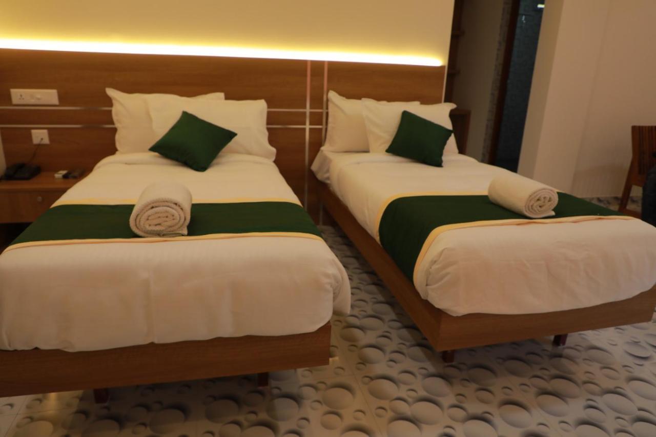 Delano Residency Hotel Kaliyal Buitenkant foto