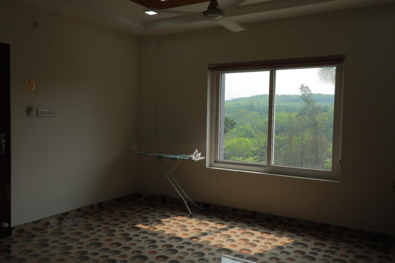 Delano Residency Hotel Kaliyal Buitenkant foto