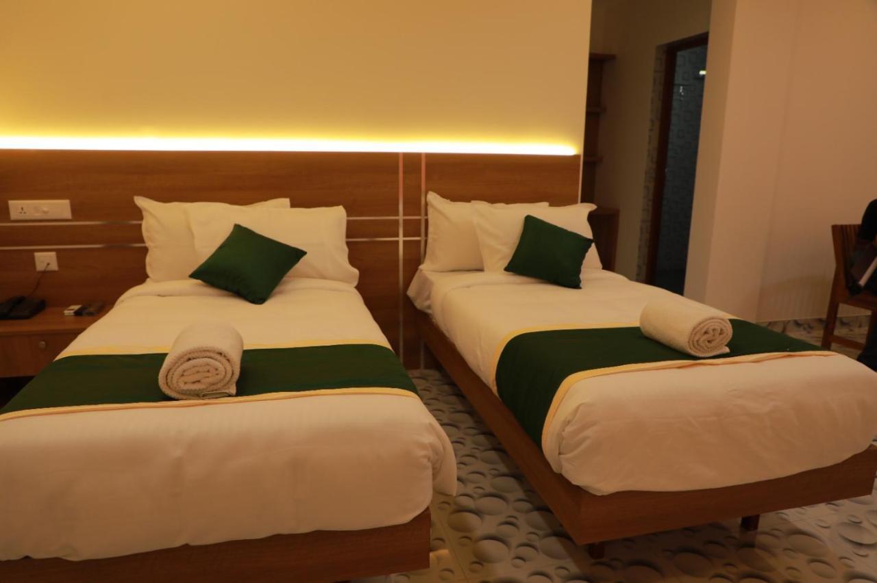 Delano Residency Hotel Kaliyal Buitenkant foto