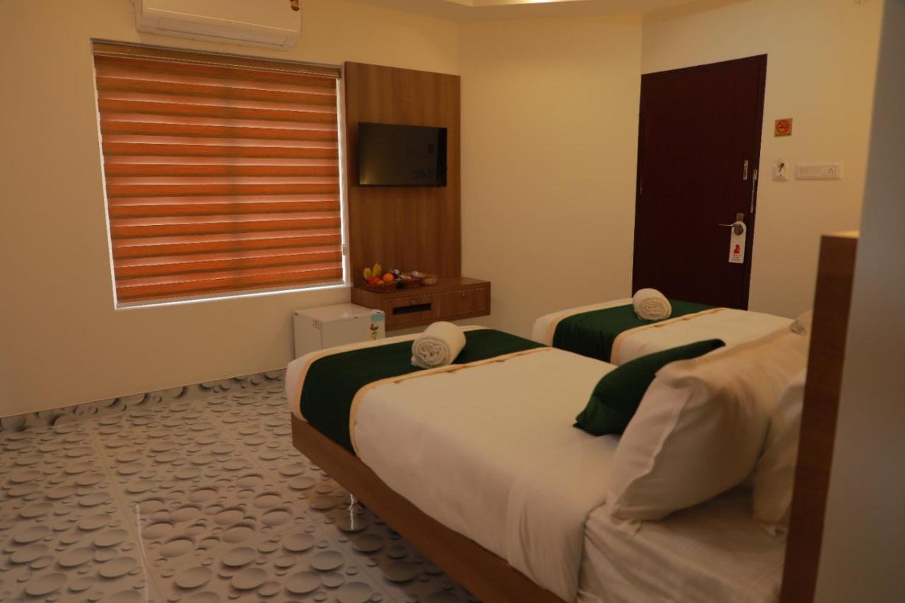 Delano Residency Hotel Kaliyal Buitenkant foto